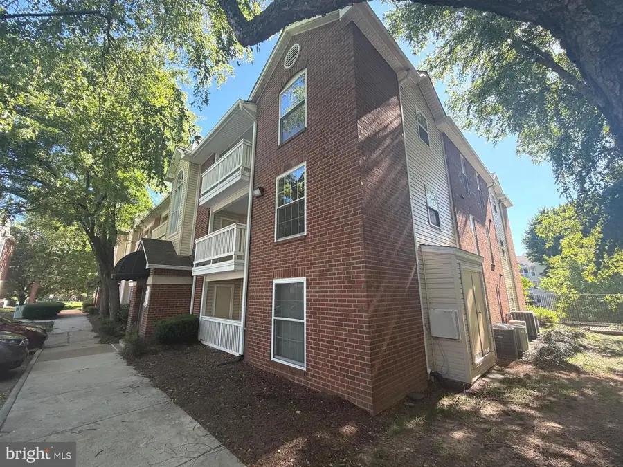 1534 Lincoln Way #204, McLean, VA 22102 - #2