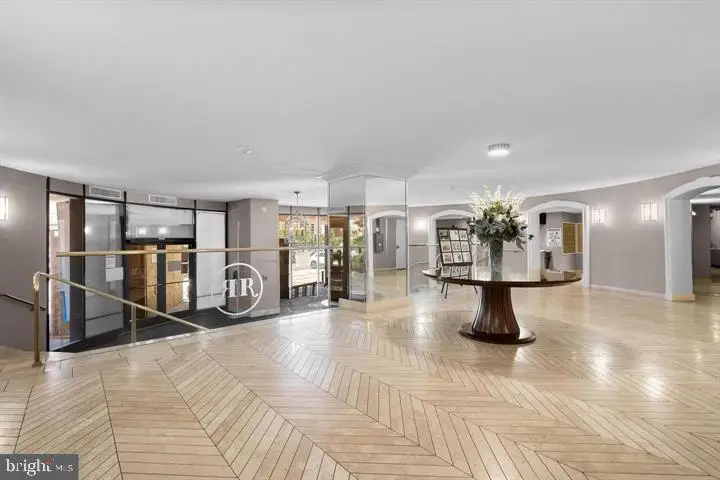 8360 Greensboro Dr #306, McLean, VA 22102 - #3