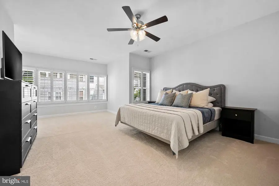 4165 Jeremy Grv, Fairfax, VA 22030 - #3