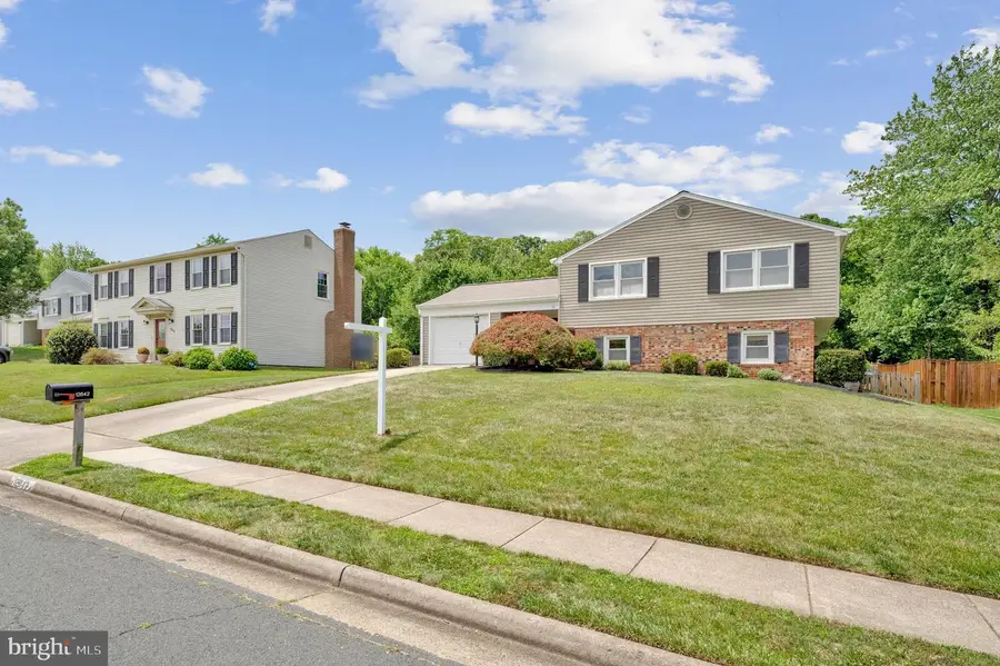 12842 Fantasia Dr, Herndon, VA 20170 - #2