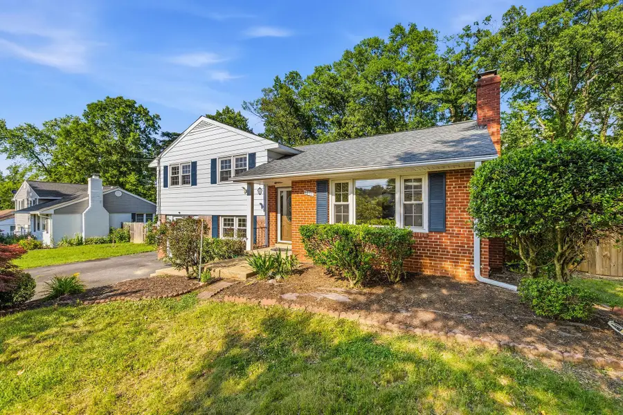 5211 Gilpin Dr, Springfield, VA 22151 - #2