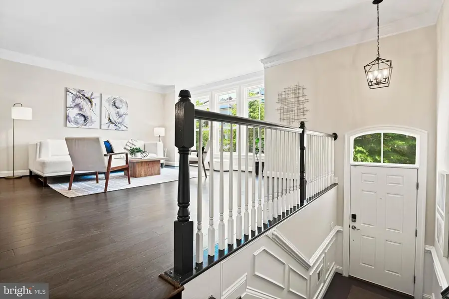 2929 Chesham St, Fairfax, VA 22031 - #3