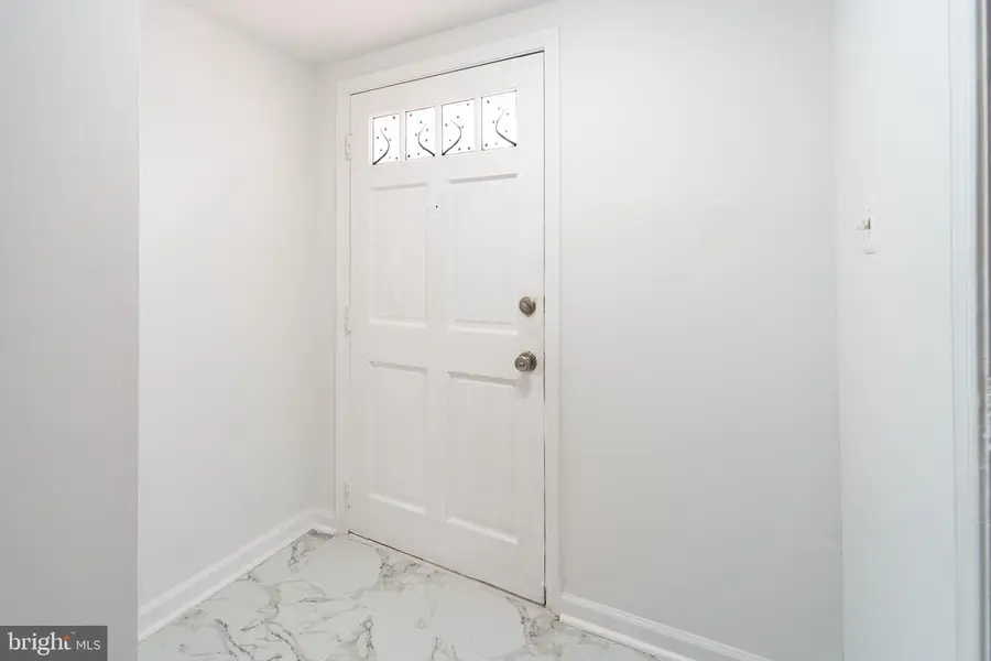 14421 Saguaro Pl, Centreville, VA 20121 - #2
