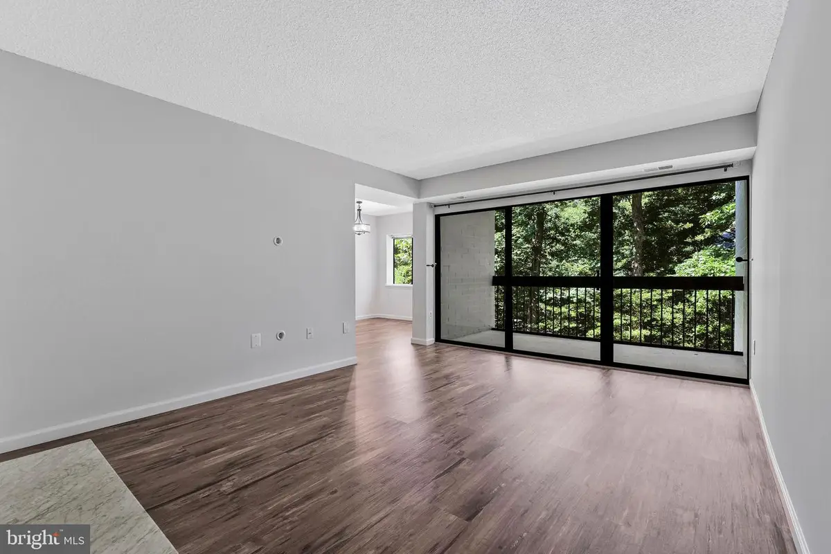 2210 Springwood Dr #107, Reston, VA 20191 - #1