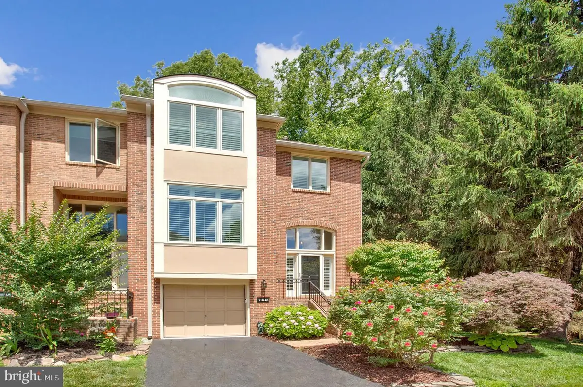 11540 Hemingway Dr, Reston, VA 20194 - #1