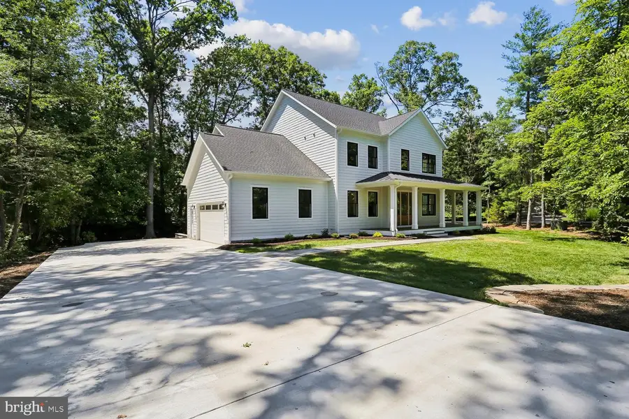 7926 Bolling Dr, Alexandria, VA 22308 - #2