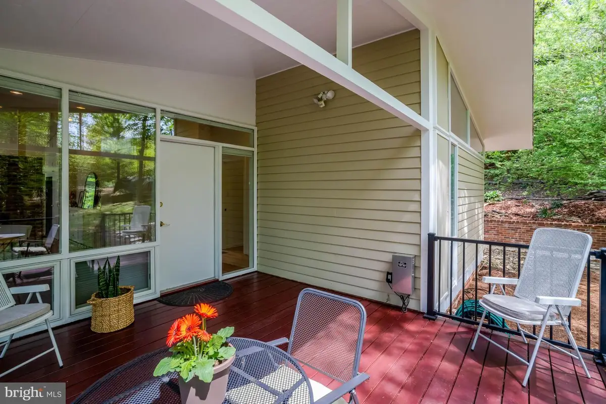 7413 Rebecca Dr, Alexandria, VA 22307 - #1