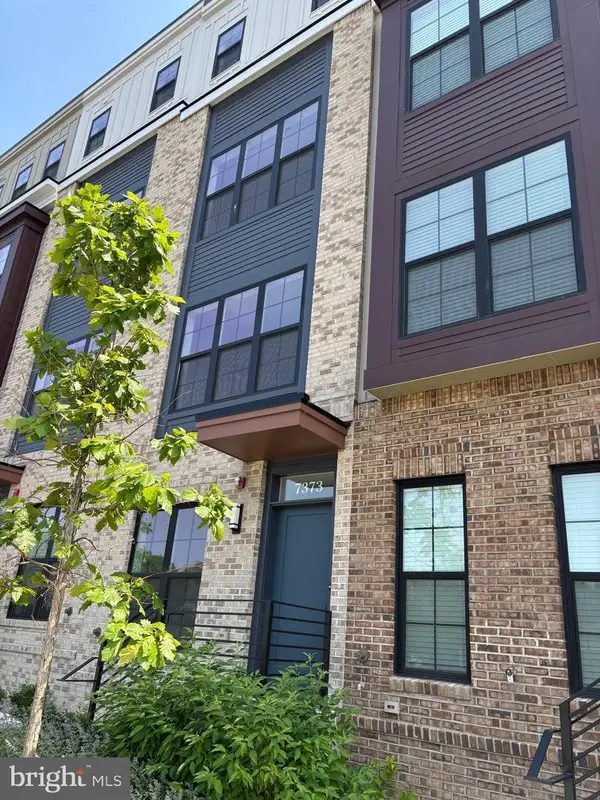 7373 Arlington Blvd, FALLS CHURCH, VA 22042