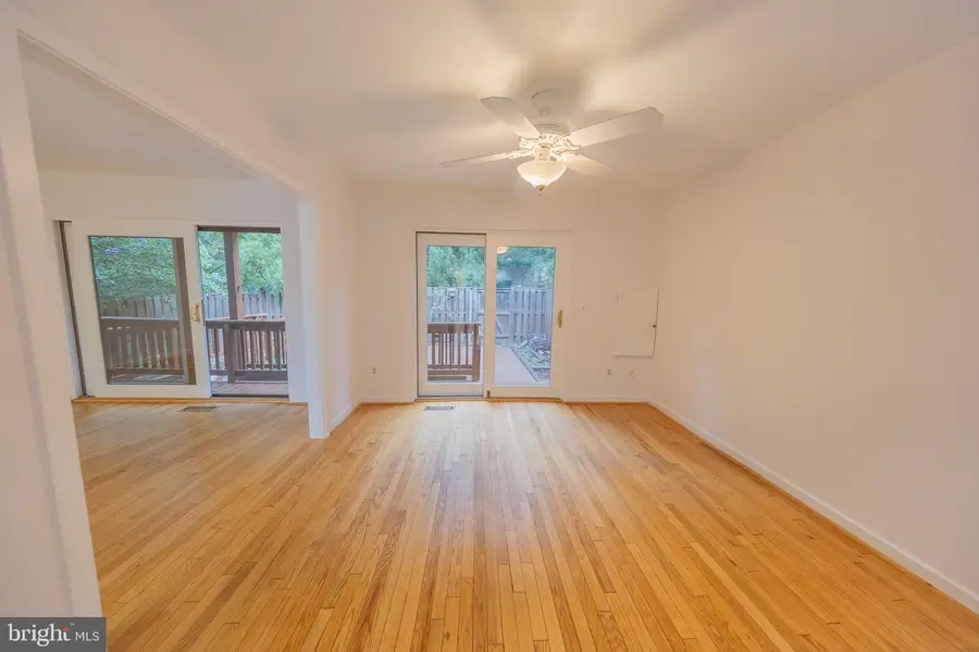 2201 Cedar Cove Ct, Reston, VA 20191 - #3