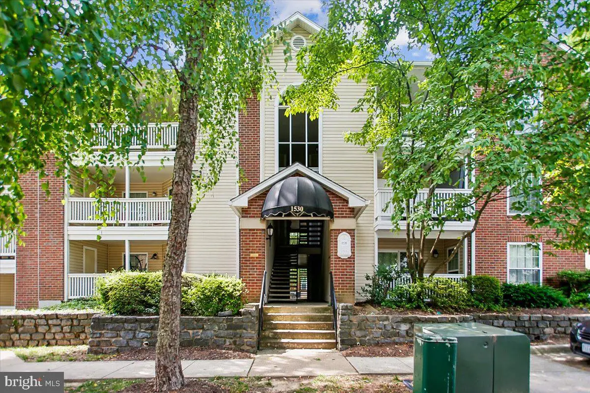 1530 Lincoln Way #203a, McLean, VA 22102 - #1