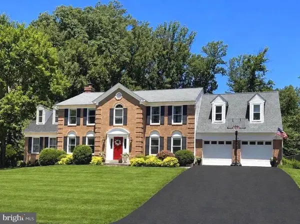 11556 Holly Briar Ln, GREAT FALLS, VA 22066