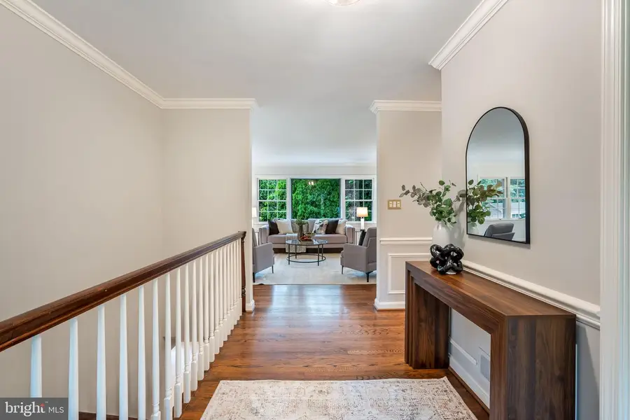 6207 Cheryl Dr, Falls Church, VA 22044 - #2