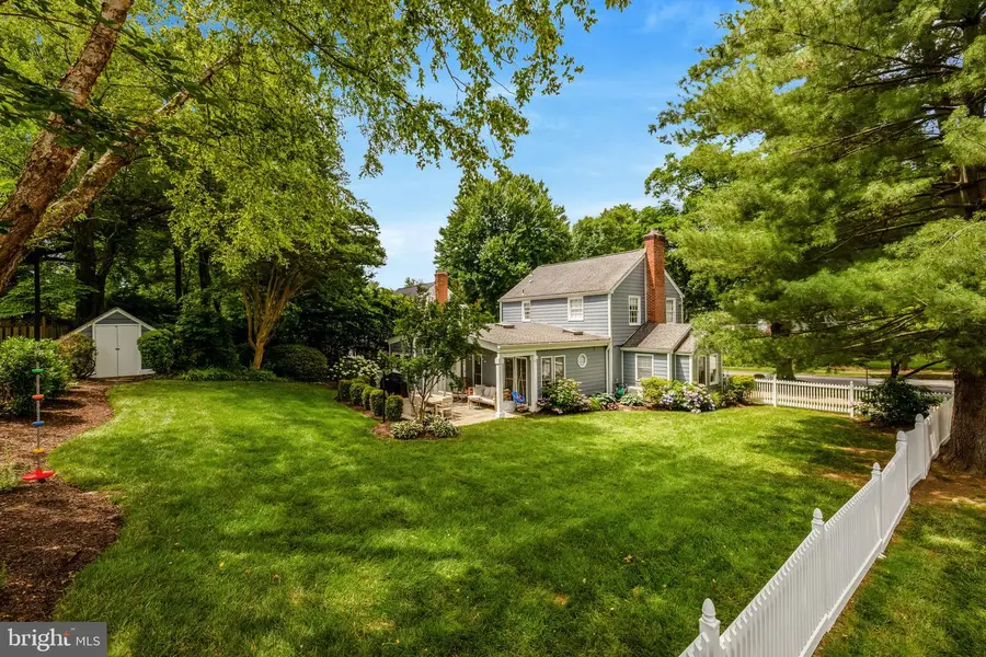 2915 Marshall St, Falls Church, VA 22042 - #3