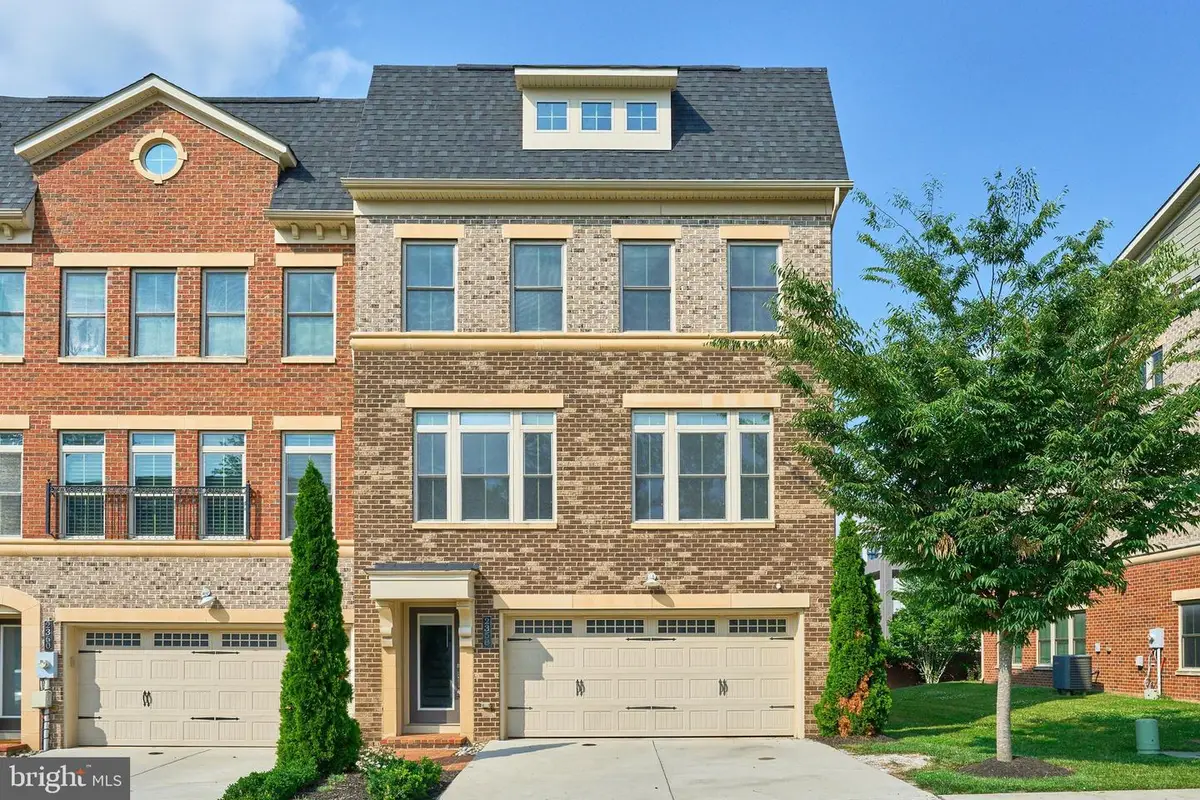 2358 Chadlington Rd, Falls Church, VA 22043 - #1