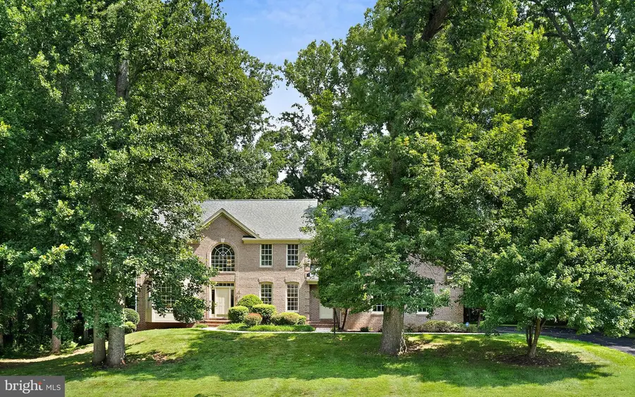 10560 Fox Forest Dr, Great Falls, VA 22066 - #2