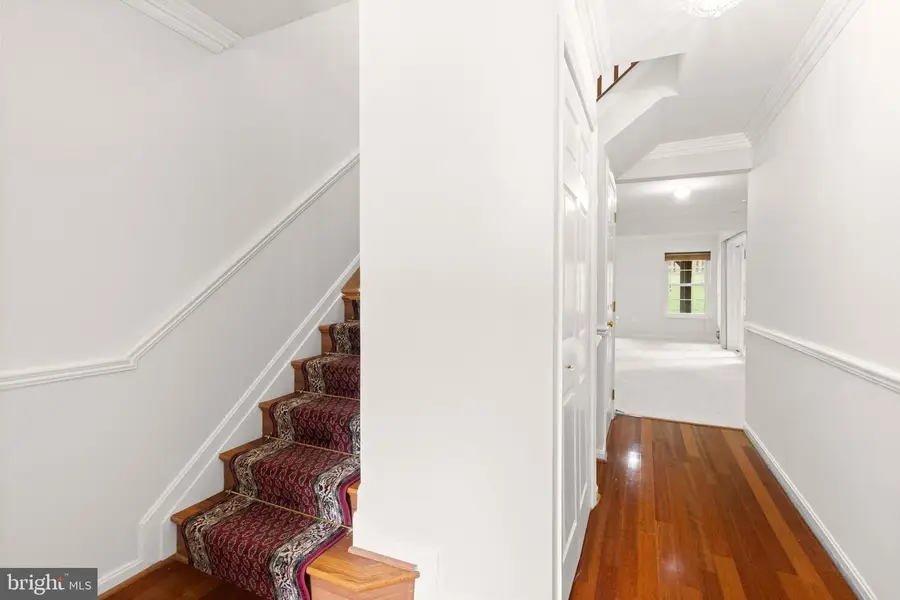 4621 Deerwatch Dr, Chantilly, VA 20151 - #3