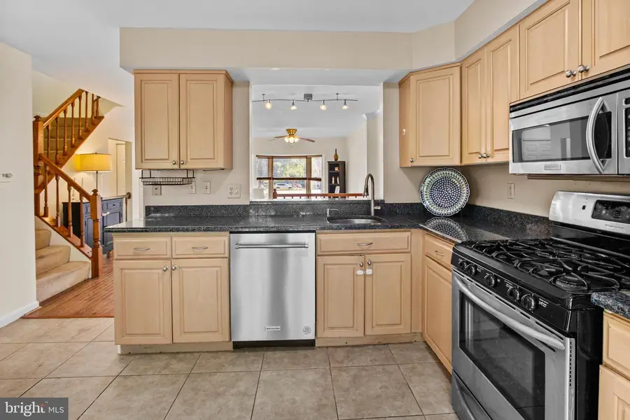 7238 Lensfield Ct, Alexandria, VA 22315 - #2