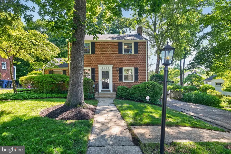 2631 Woodley Pl, Falls Church, VA 22046 - #2