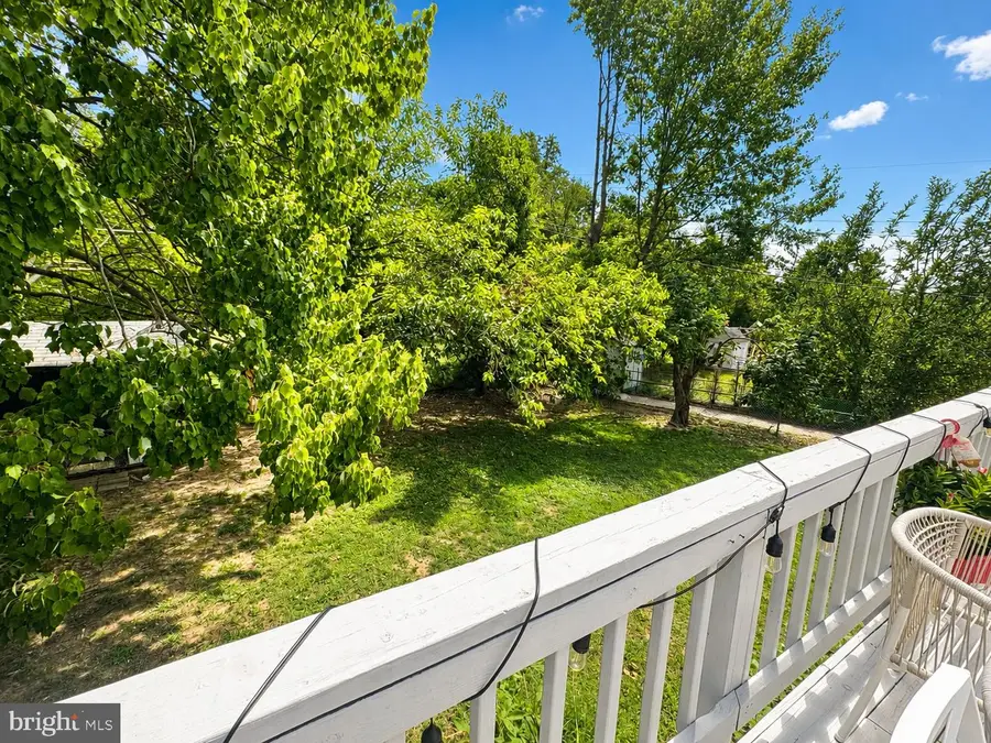 6018 Walhaven Dr, Alexandria, VA 22310 - #2