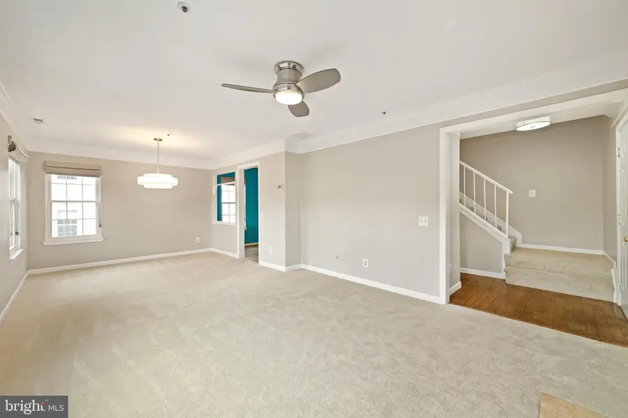 2816 Emma Lee St #303, Falls Church, VA 22042 - #3