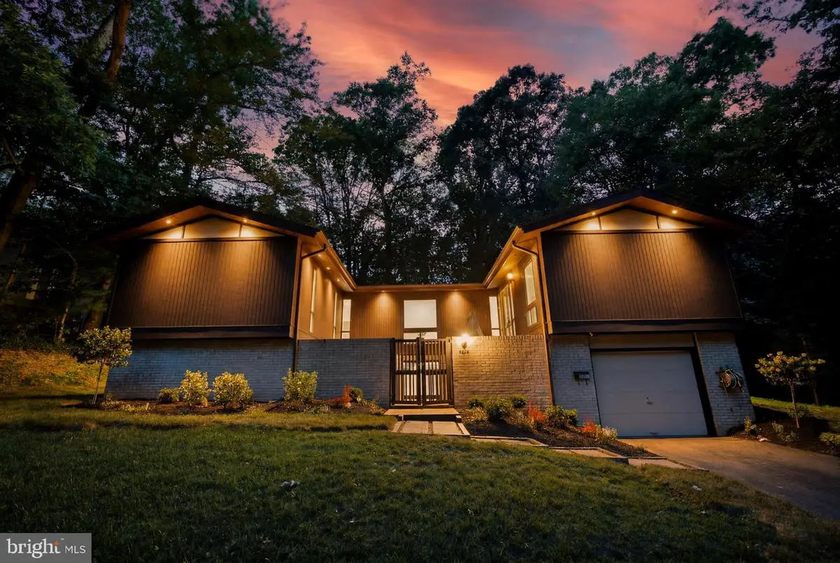 4304 Ann Fitz Hugh Dr, Annandale, VA 22003 - #1