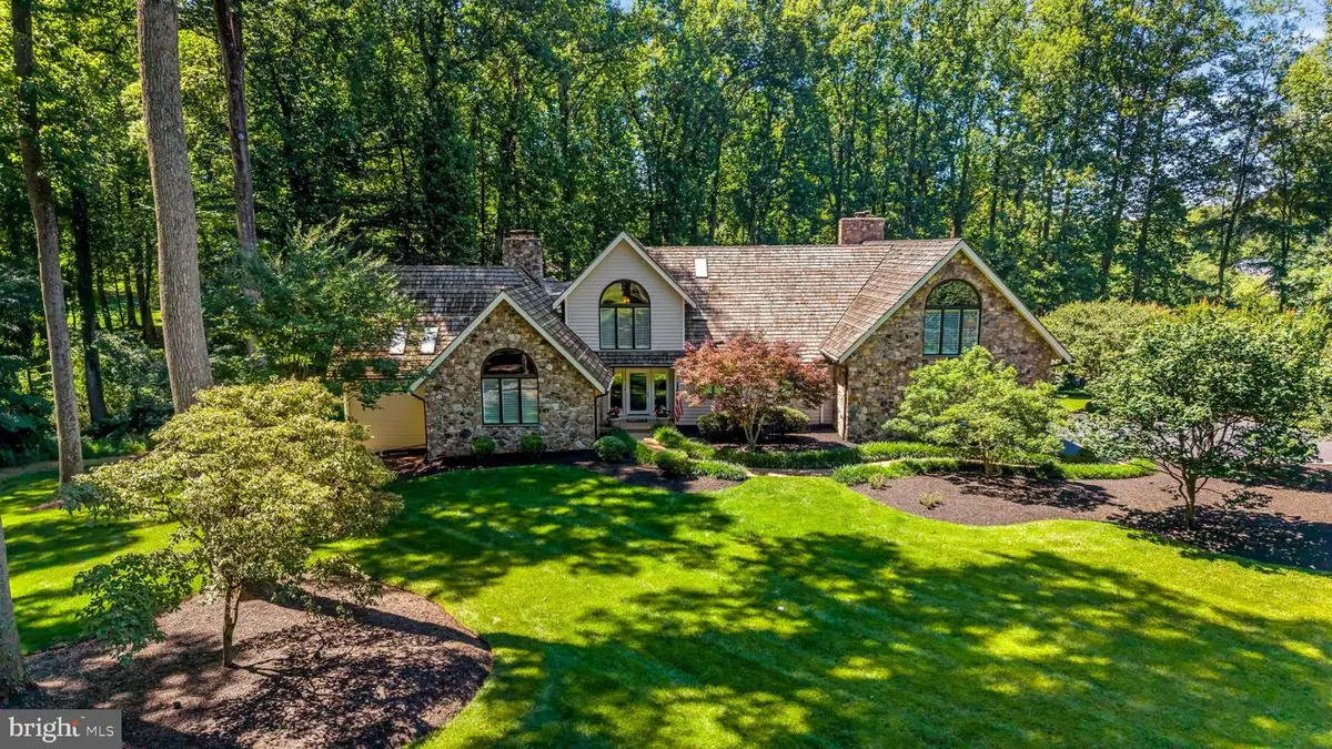 10120 Walker Lake Dr, Great Falls, VA 22066 - #1