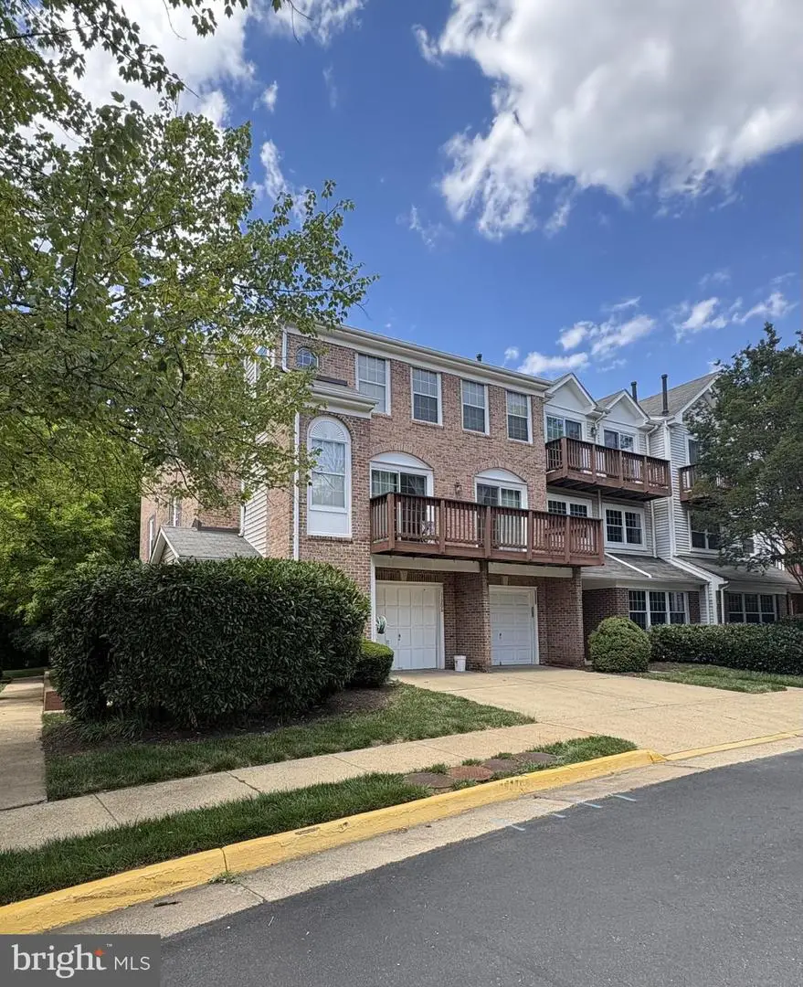 11706 Rockaway Ln #113, Fairfax, VA 22030 - #2