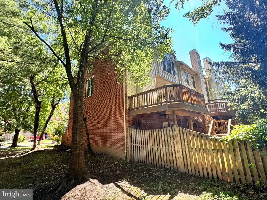 3799 Inverness Rd, Fairfax, VA 22033 - #2