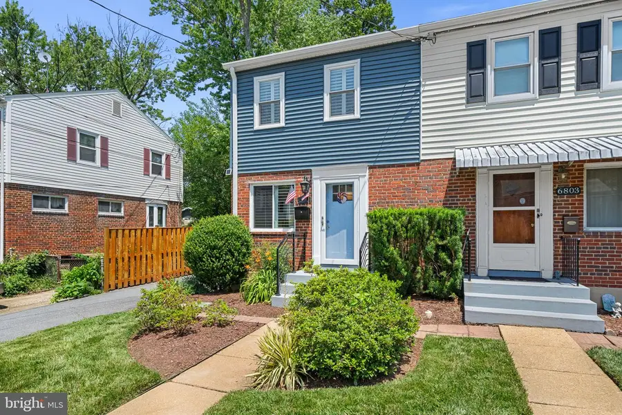 6801 Radcliffe Dr, Alexandria, VA 22307 - #2