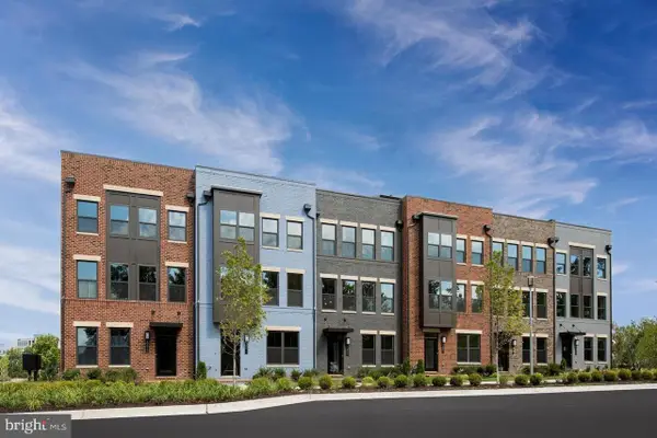13041 Hattontown Sq, HERNDON, VA 20171