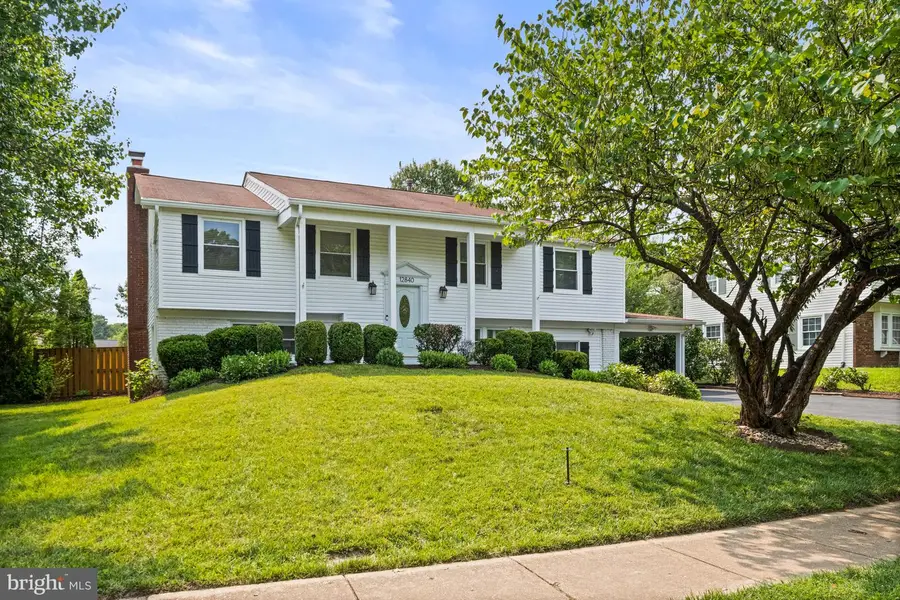 12840 Point Pleasant Dr, Fairfax, VA 22033 - #2