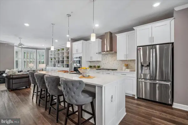 110 Market Sq Nw #24, VIENNA, VA 22180