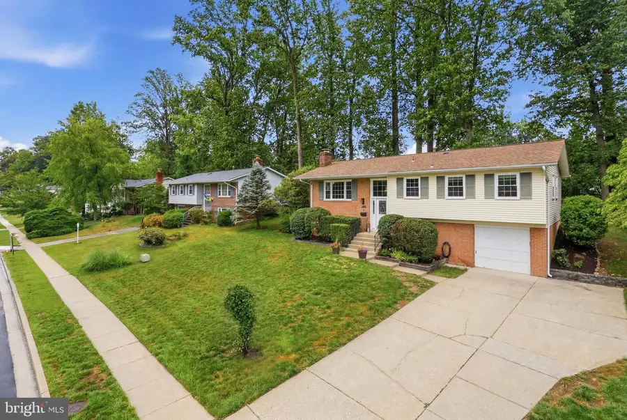 8137 Marcy Ave, Springfield, VA 22152 - #3