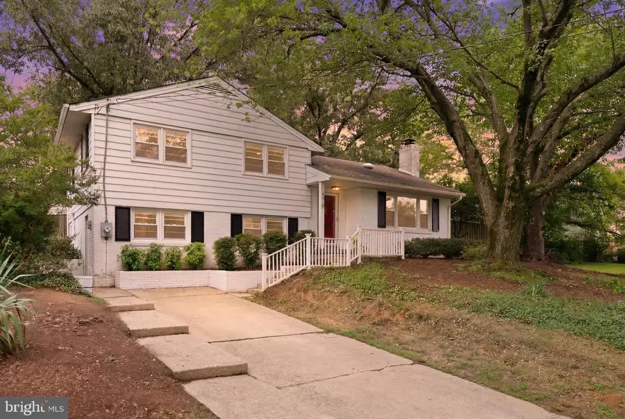 5419 Charlottesville Rd, Springfield, VA 22151 - #2
