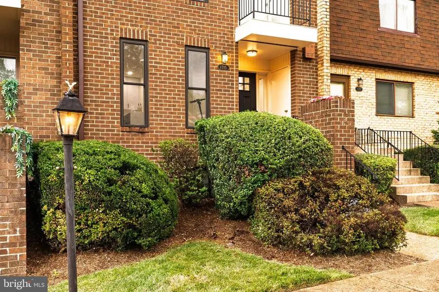 1715 Tyvale Ct, Vienna, VA 22182 - #3