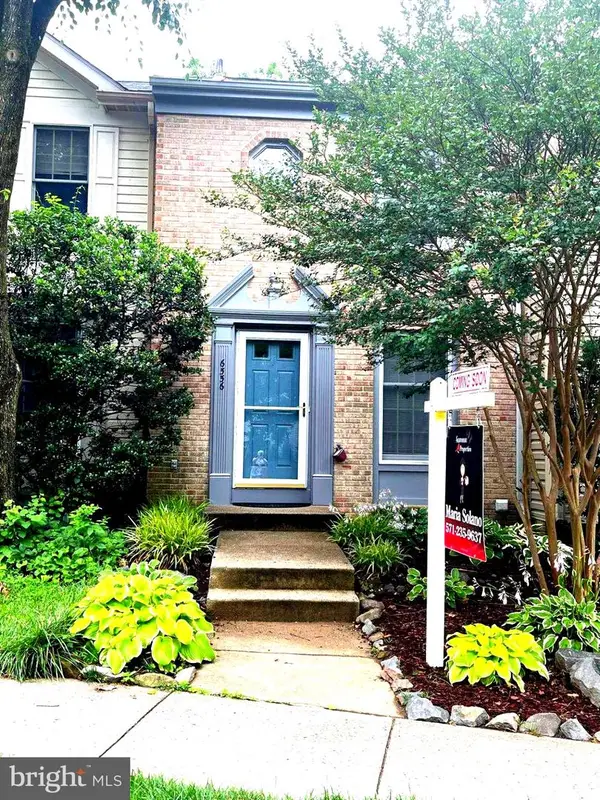 6556 Skylemar Trl, CENTREVILLE, VA 20121
