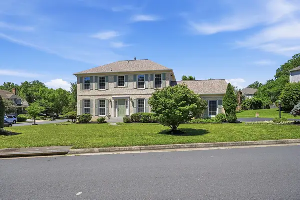 8401 Cardinal Glen Ct, VIENNA, VA 22182