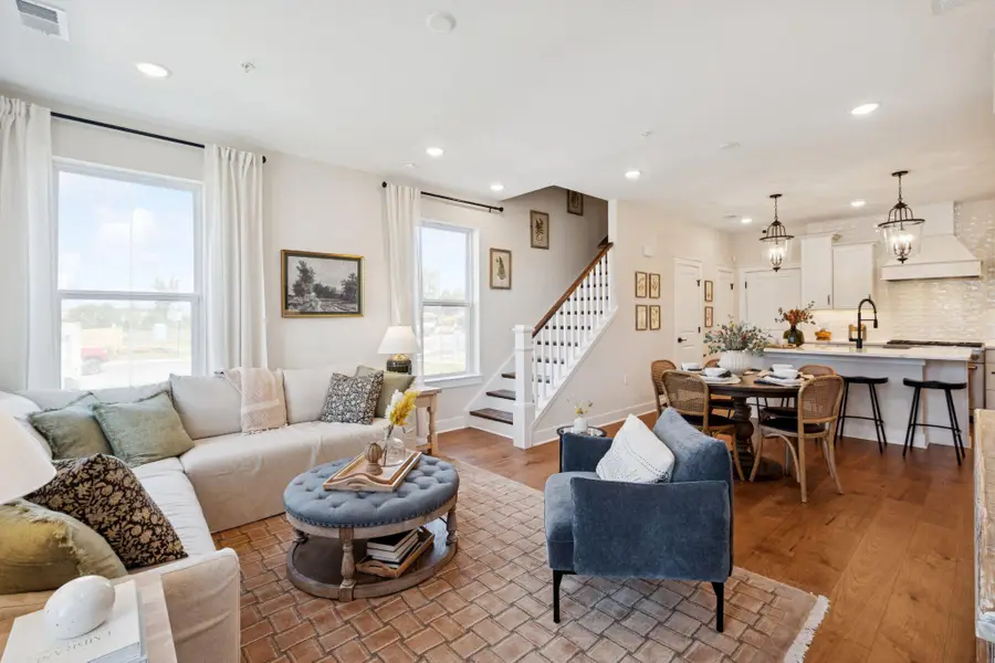 14972 Deco Cir, Chantilly, VA 20151 - #2