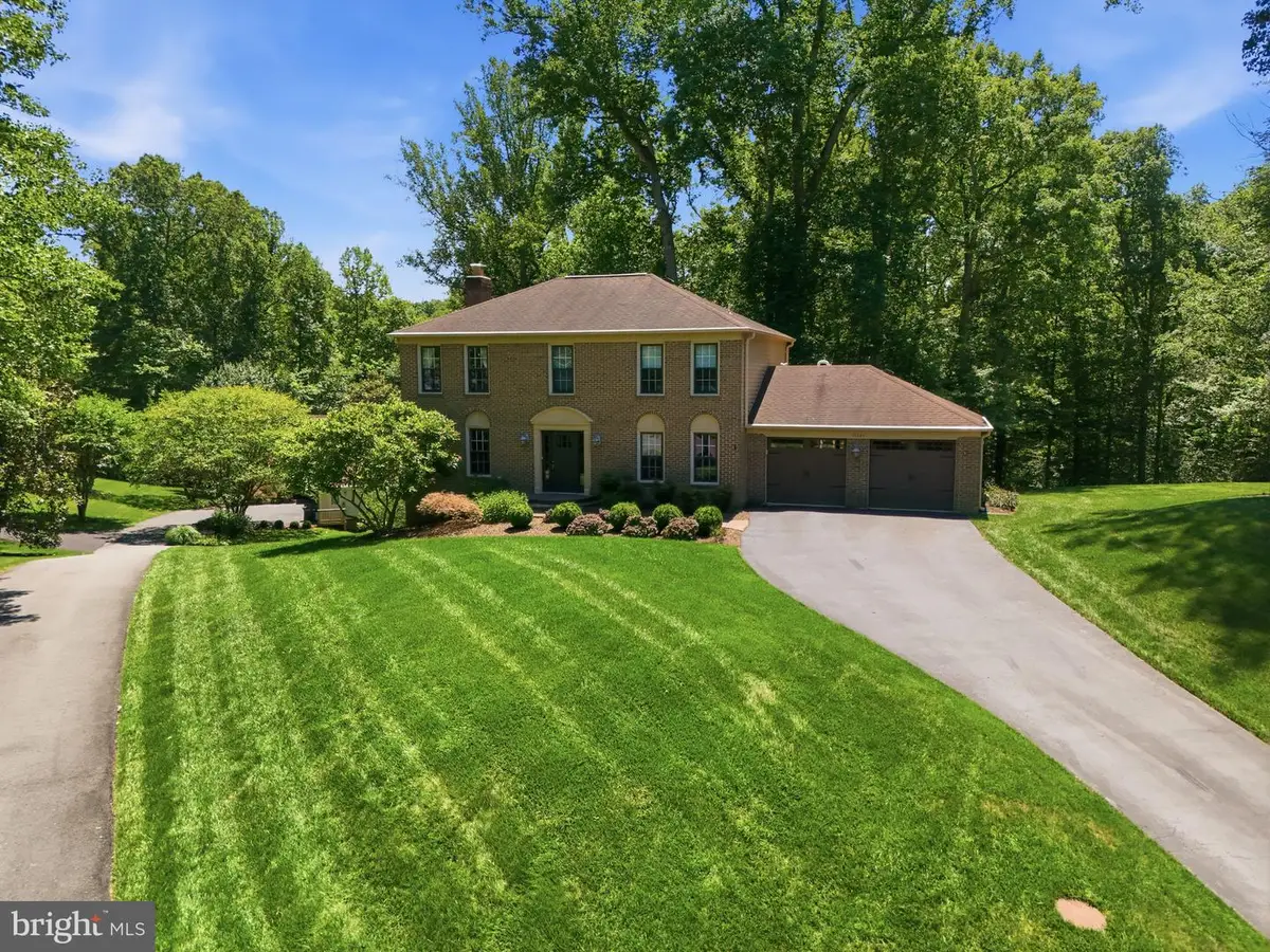 11661 Captain Rhett Ln, Fairfax Station, VA 22039 - #1