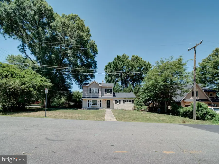 2508 Fleming St, Alexandria, VA 22306 - #2