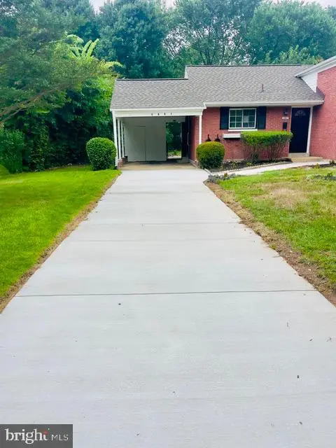 5907 Camberly Ave, Springfield, VA 22150 - #2