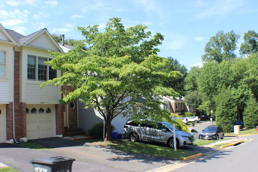 3869 Waythorn Pl, Fairfax, VA 22033 - #3