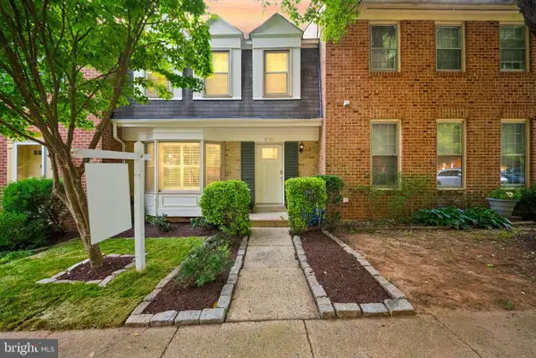 5752 Crownleigh Ct, BURKE, VA 22015