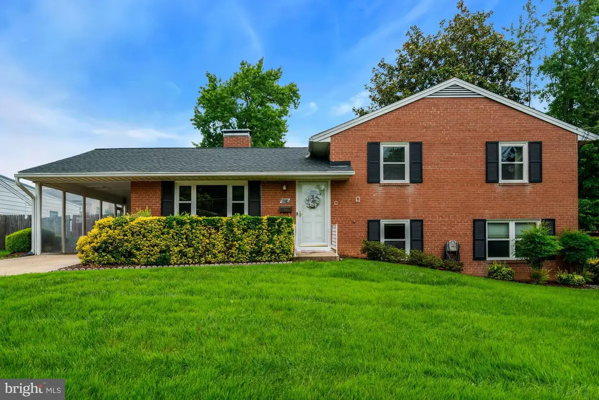 6014 Hibbling Ave, Springfield, VA 22150 - #1