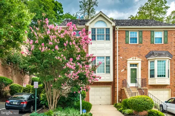 6008 Kelsey Ct, FALLS CHURCH, VA 22044