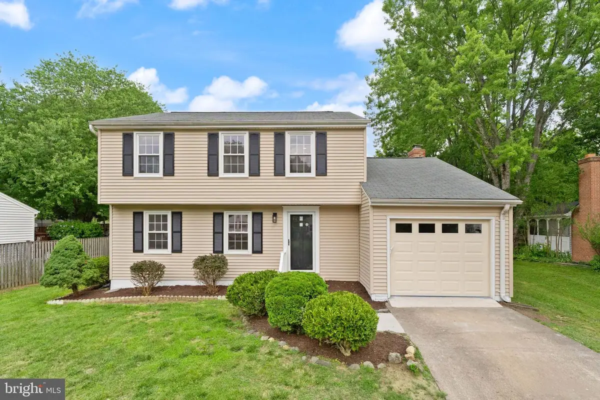 15310 Blueridge View Dr, Centreville, VA 20120 - #1