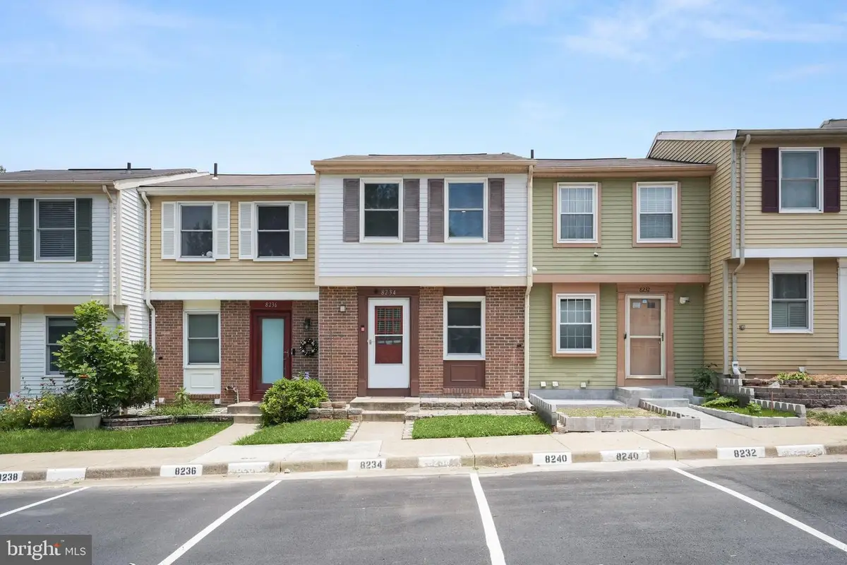 8234 Crestmont Cir, Springfield, VA 22153 - #1