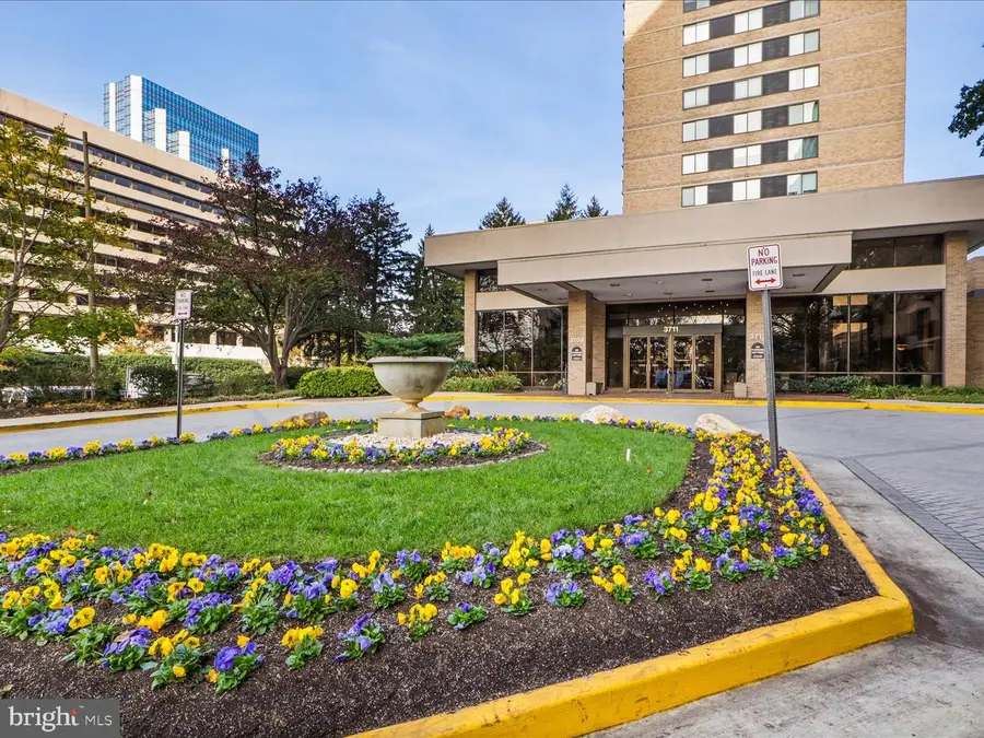 3709 S George Mason Dr #1305 E, Falls Church, VA 22041 - #2