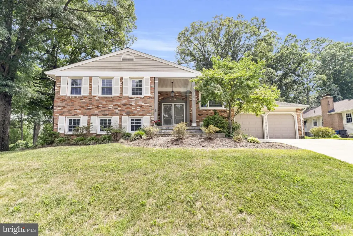8001 Leyton Pl, Springfield, VA 22152 - #1