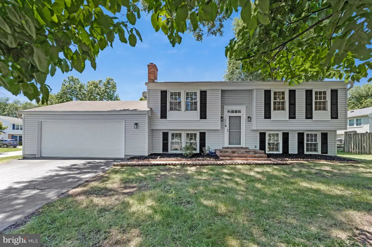 12809 Bexhill Ct, Herndon, VA 20171 - #1